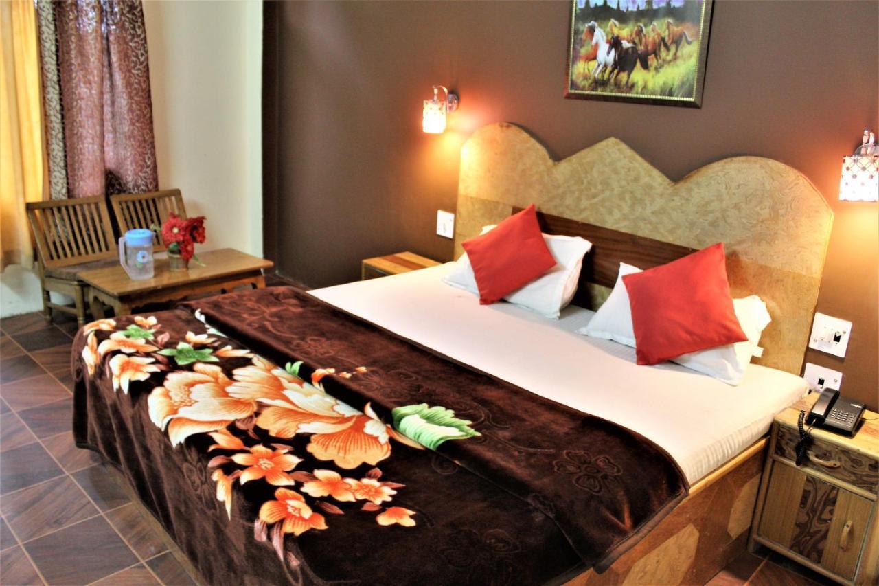 Hotel Ocean Inn 马拉里 外观 照片